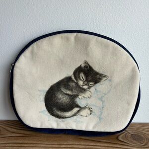 Vintage Sleeping Cat Blue Velvet-Like Edge Make Up Bag